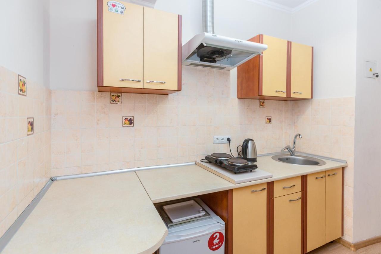 Квартира Студія Біля Оперного Театру По Вулиці Гонти 4-3А Lviv Dış mekan fotoğraf
