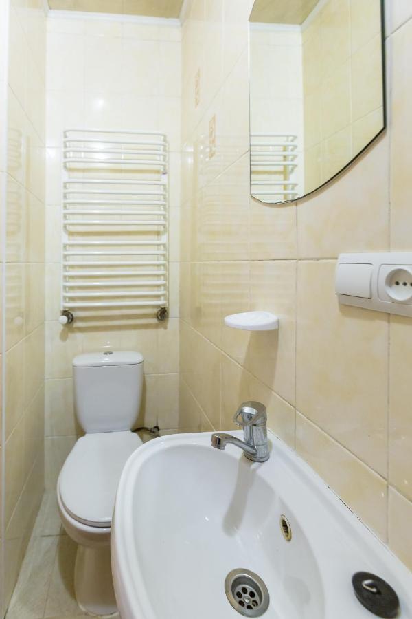 Квартира Студія Біля Оперного Театру По Вулиці Гонти 4-3А Lviv Dış mekan fotoğraf